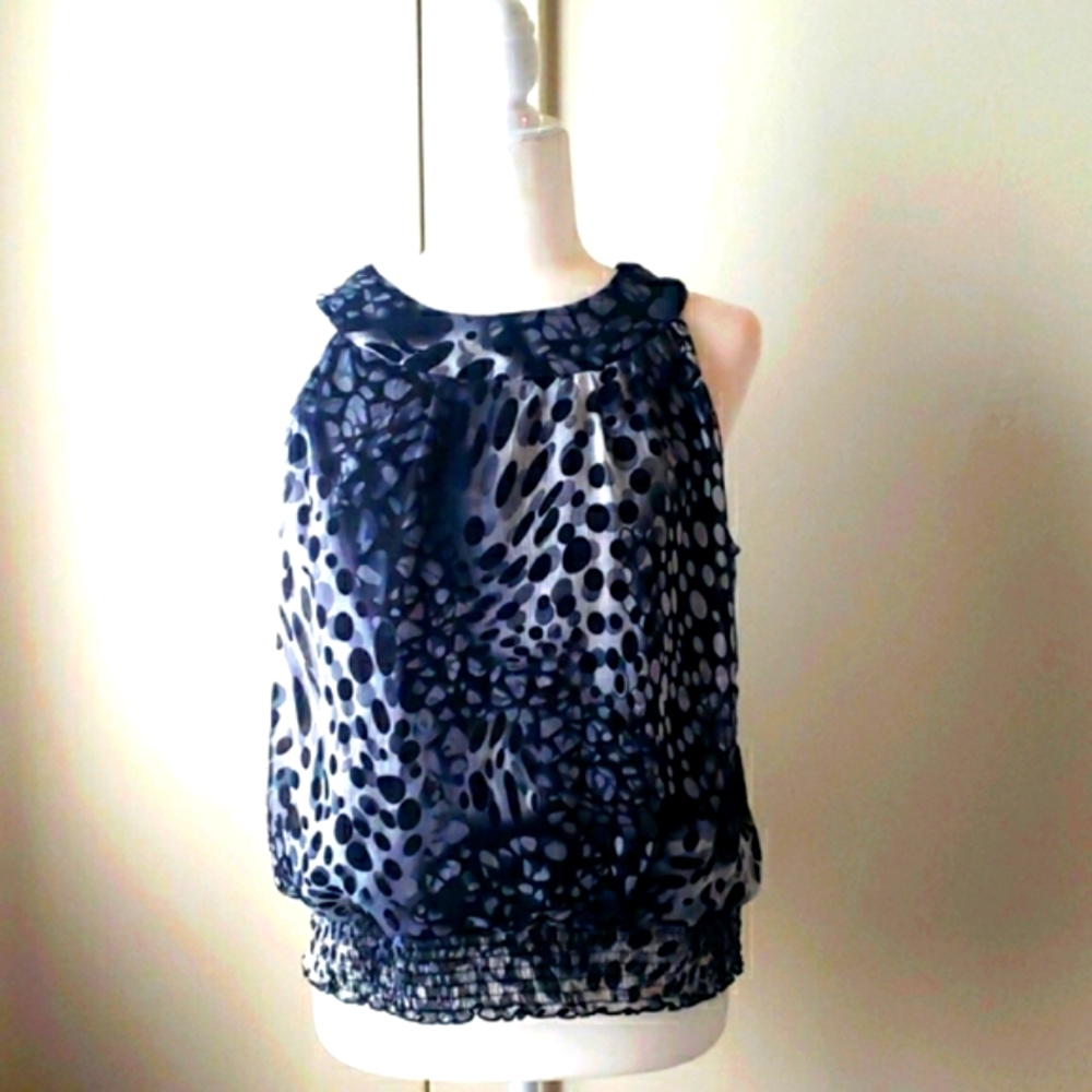 Halo Sleeveless Blouse